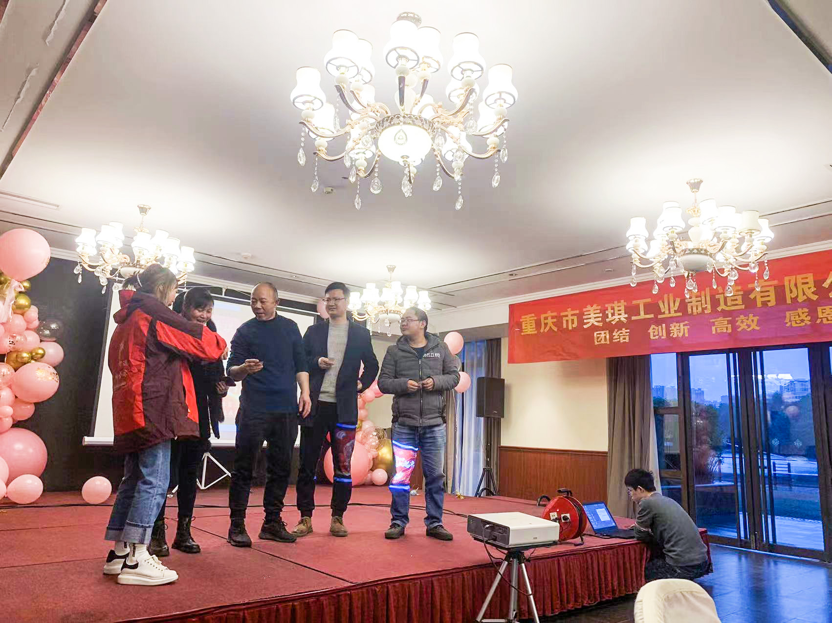 2021年度優(yōu)秀員工頒獎典禮|年會(圖12) 2021年度優(yōu)秀員工頒獎典禮|年會(圖12)